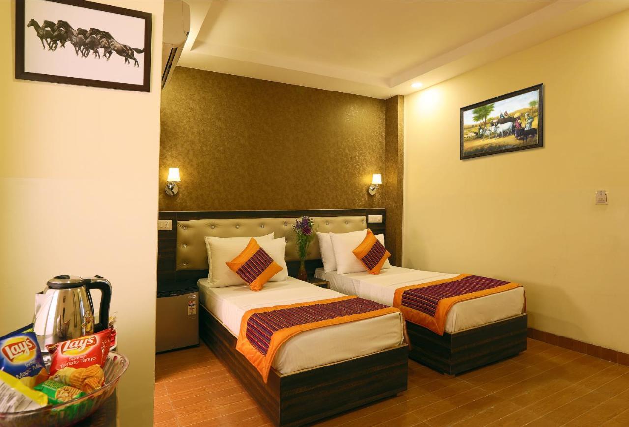 Hotel Airport Inn Yeni Delhi Dış mekan fotoğraf