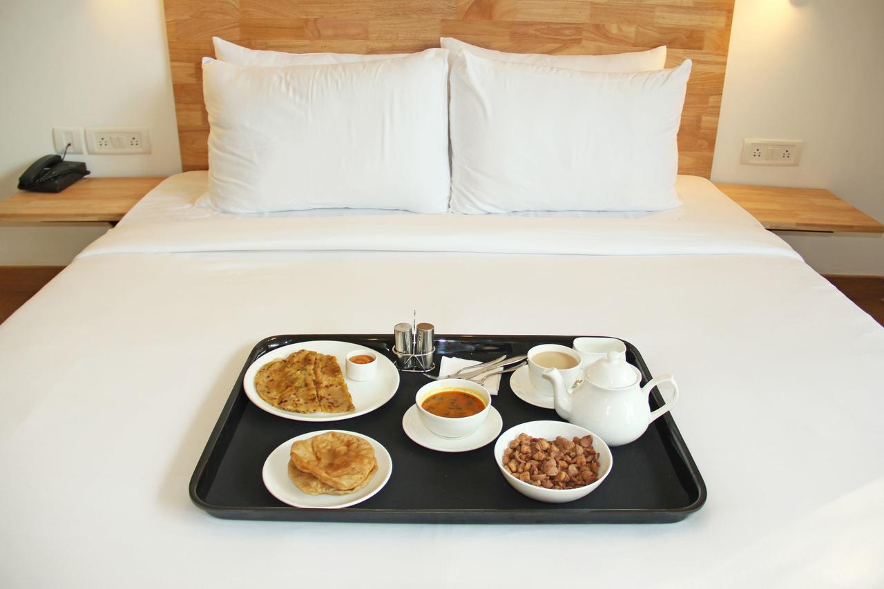 Hotel Airport Inn Yeni Delhi Dış mekan fotoğraf