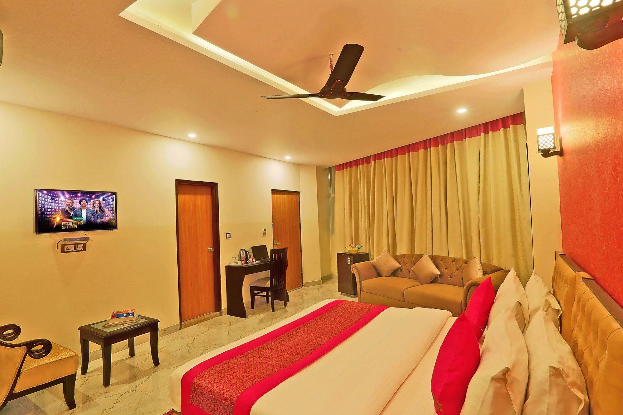 Hotel Airport Inn Yeni Delhi Dış mekan fotoğraf