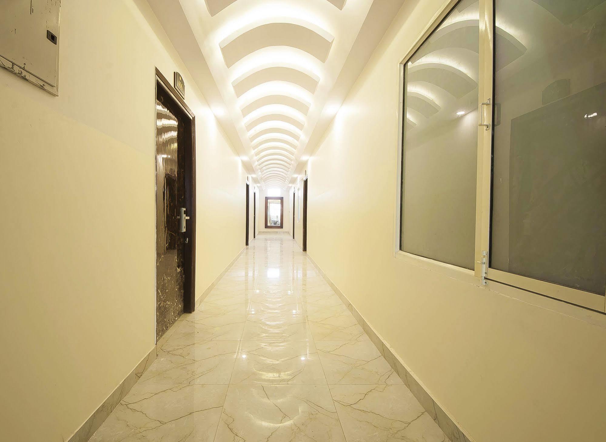 Hotel Airport Inn Yeni Delhi Dış mekan fotoğraf