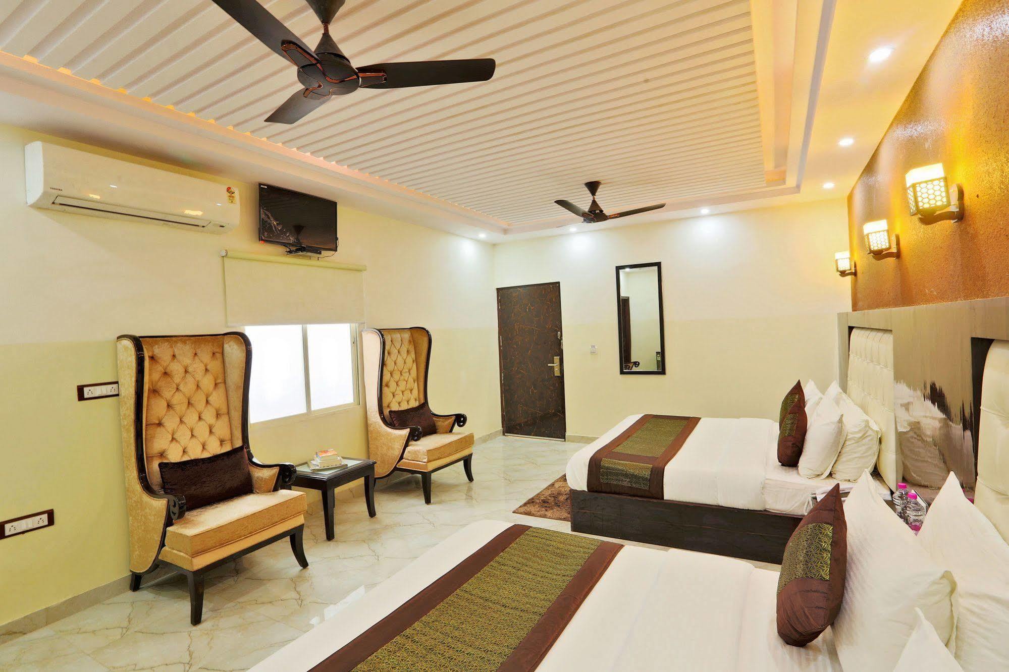 Hotel Airport Inn Yeni Delhi Dış mekan fotoğraf