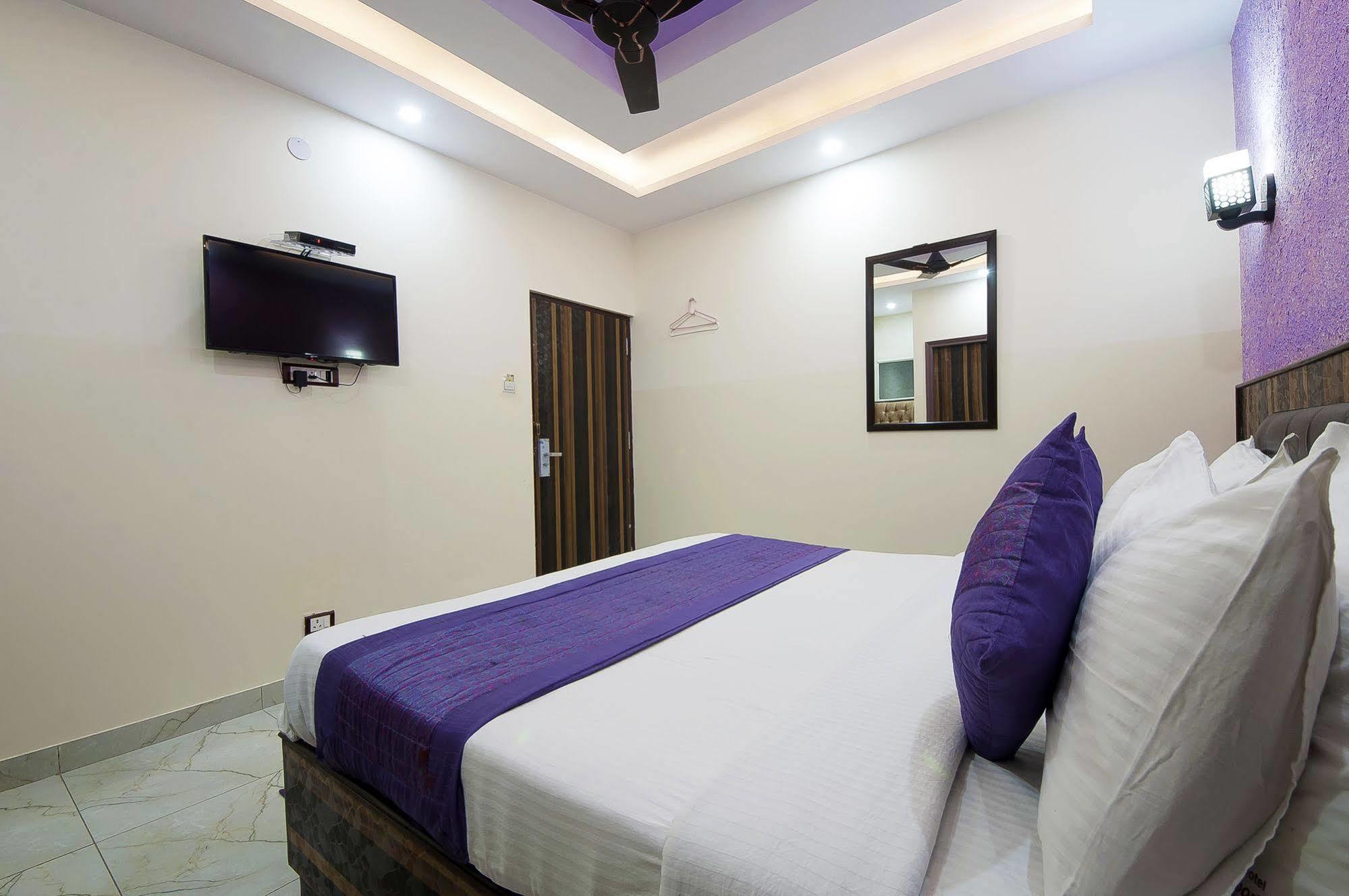 Hotel Airport Inn Yeni Delhi Dış mekan fotoğraf