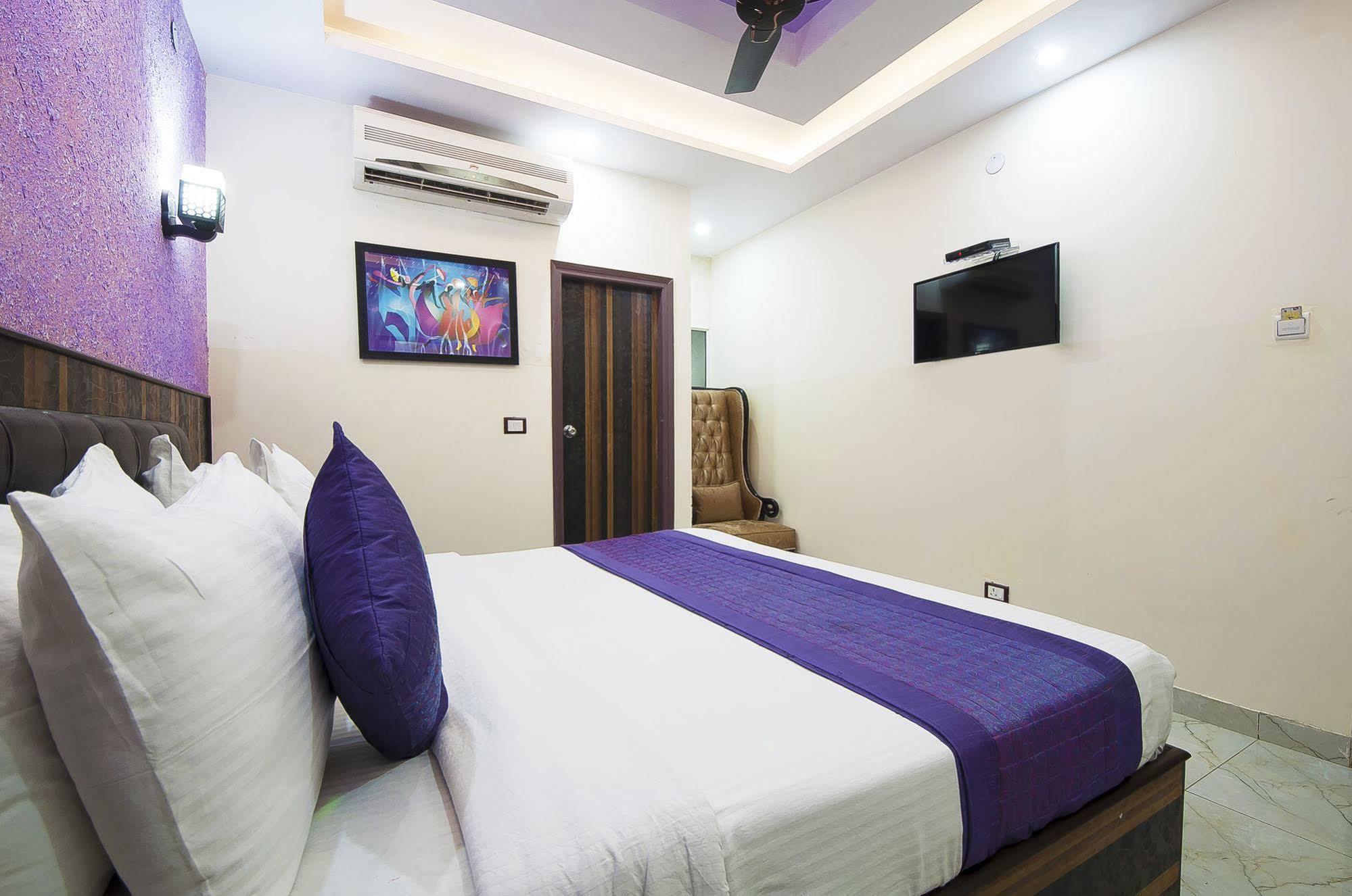Hotel Airport Inn Yeni Delhi Dış mekan fotoğraf
