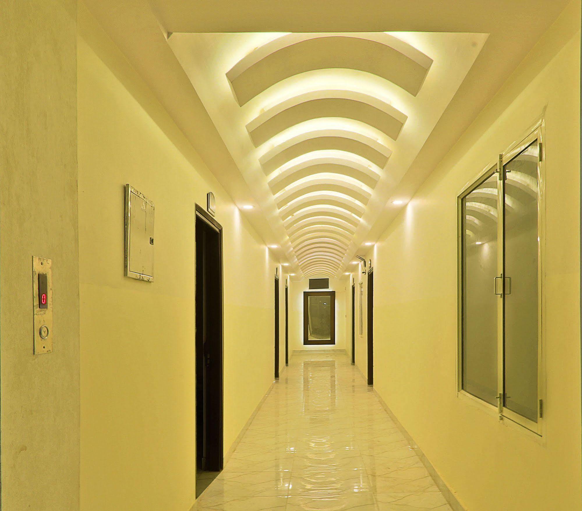 Hotel Airport Inn Yeni Delhi Dış mekan fotoğraf